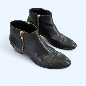 J Crew Zip up pointed toe leather ankle boots size 7